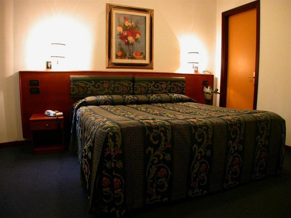 Hotel Cristallo Conegliano Dış mekan fotoğraf